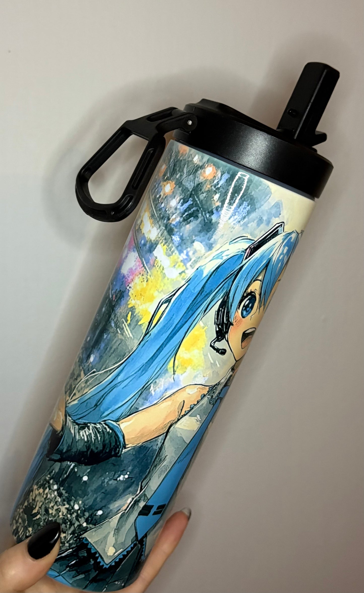 Hatsune MIku (Sports Bottle 20oz)