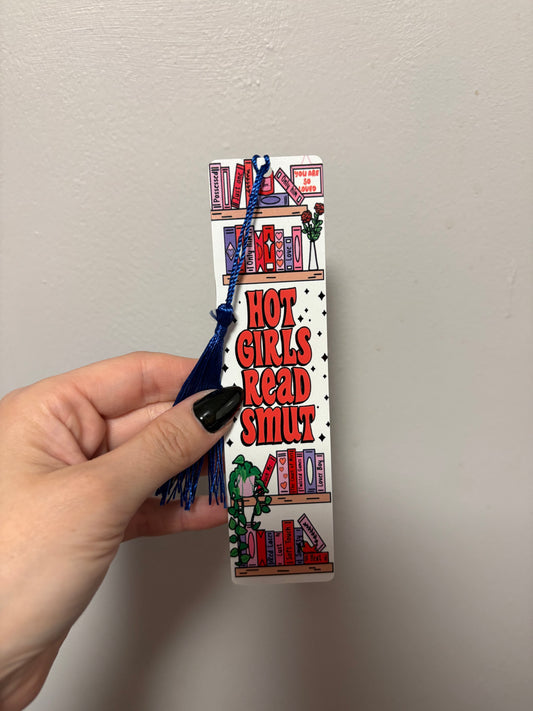 Hot girls read smut